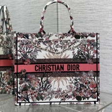 Christian Dior Shopping Bags